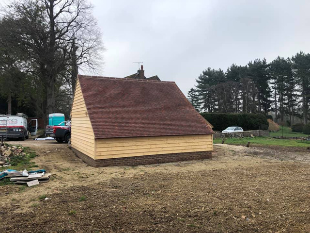 Oak Framed Building Roofers